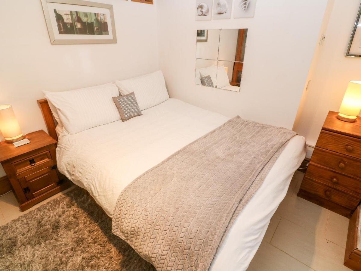 Maia House Appartamento Penryn Esterno foto